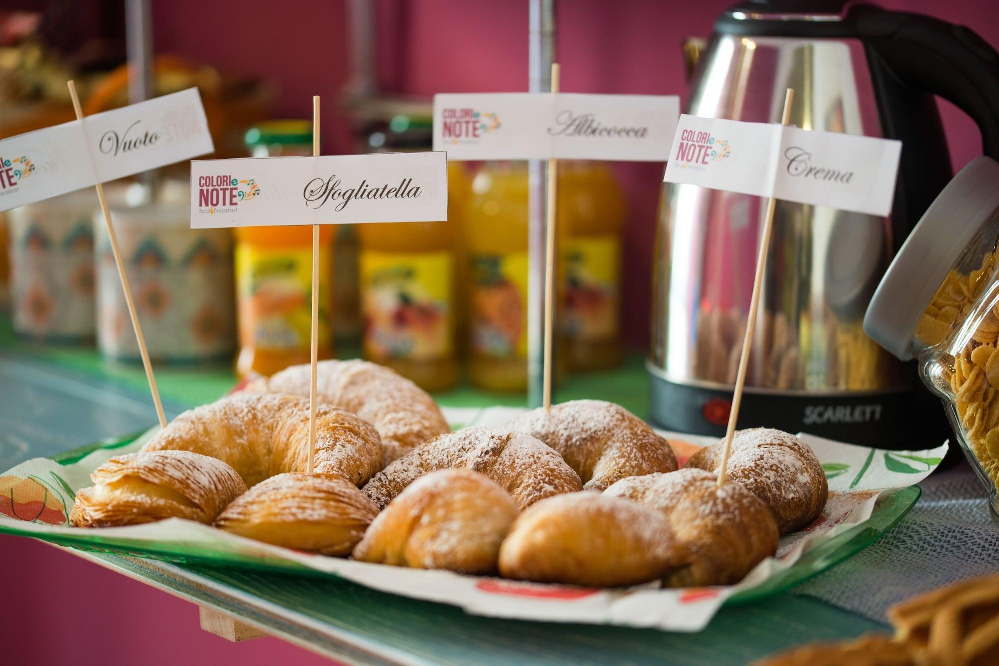 Bed & Breakfast Colori E Note Napoli